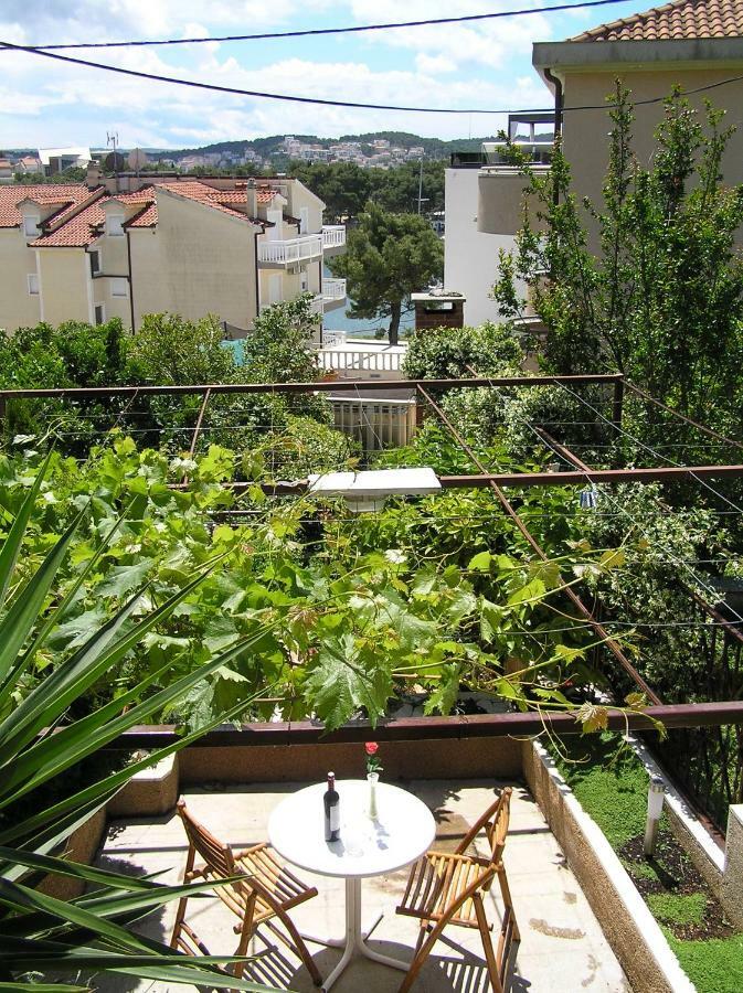 Studio Apartments Fabjanac Trogir Buitenkant foto